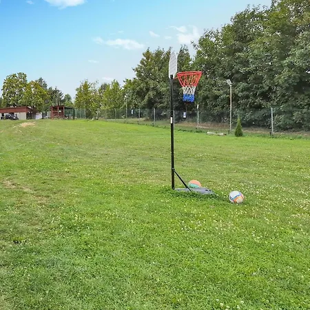 Lovely In Mielno Pyrzyckie Feriehus *